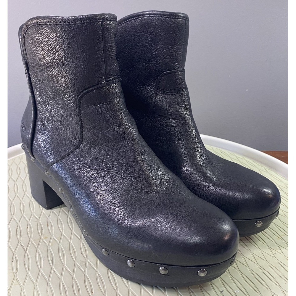 UGG Cam II Womens Black Leather Studded Ankle Riding Boots W/shearling Insoles 9